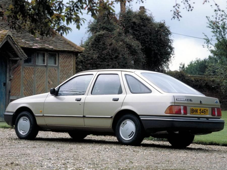 Ford Sierra 5-Door 1982 года  (UK) (фото 2 из 8)